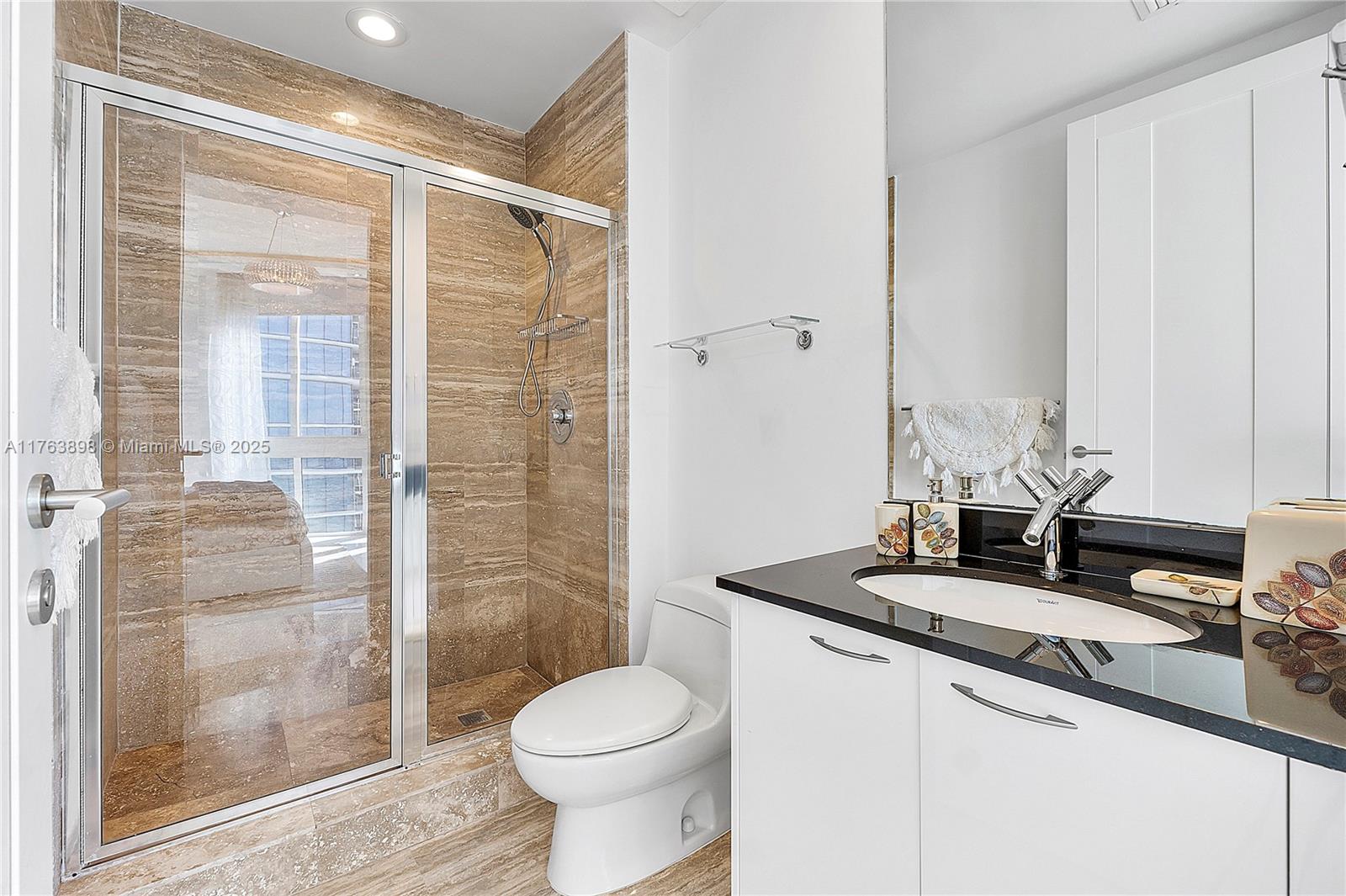 15811 Collins Ave #1601, Sunny Isles Beach FL 33160