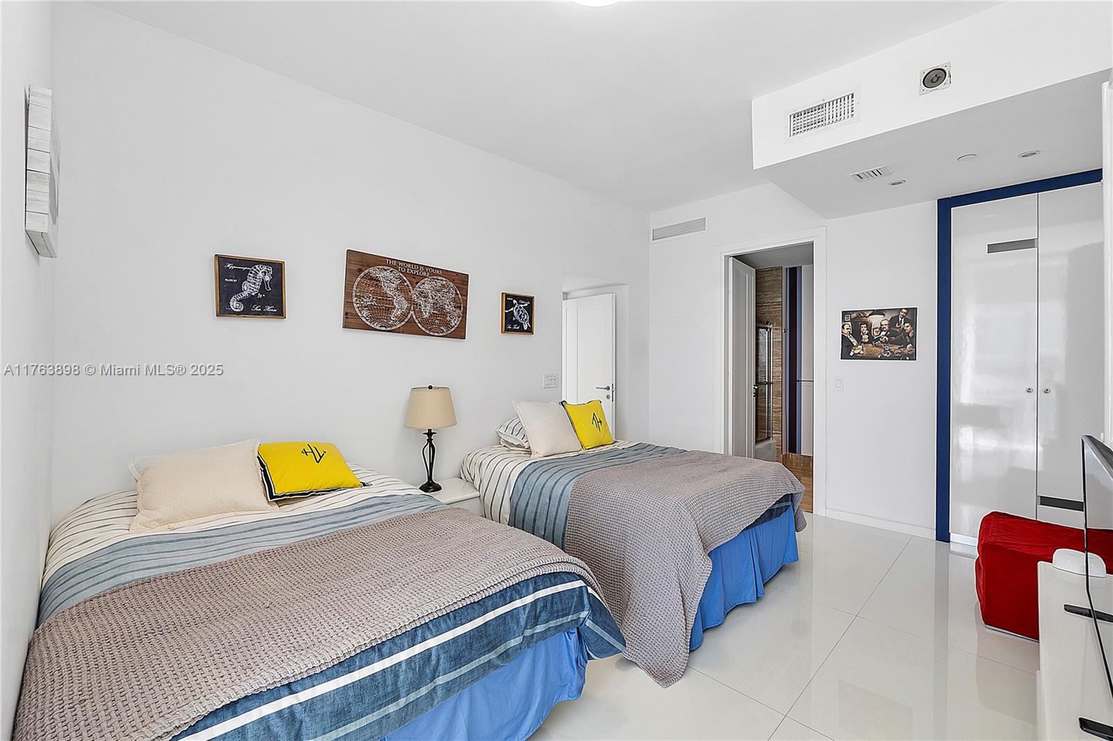15811 Collins Ave #1601, Sunny Isles Beach FL 33160