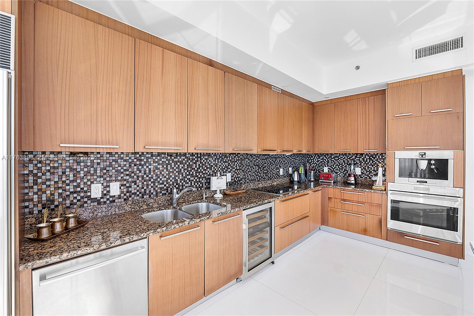 15811 Collins Ave #1601, Sunny Isles Beach FL 33160