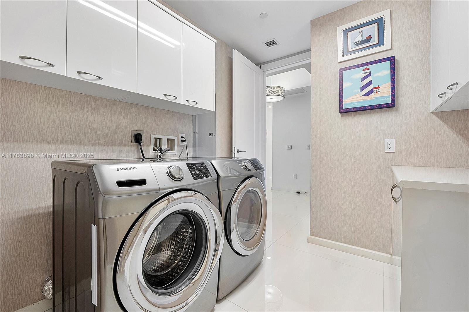15811 Collins Ave #1601, Sunny Isles Beach FL 33160