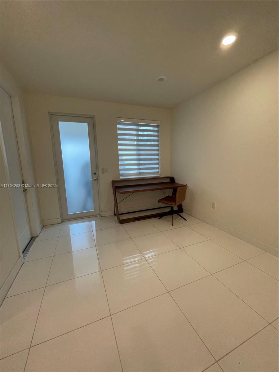 Residential, Doral, Florida image 12