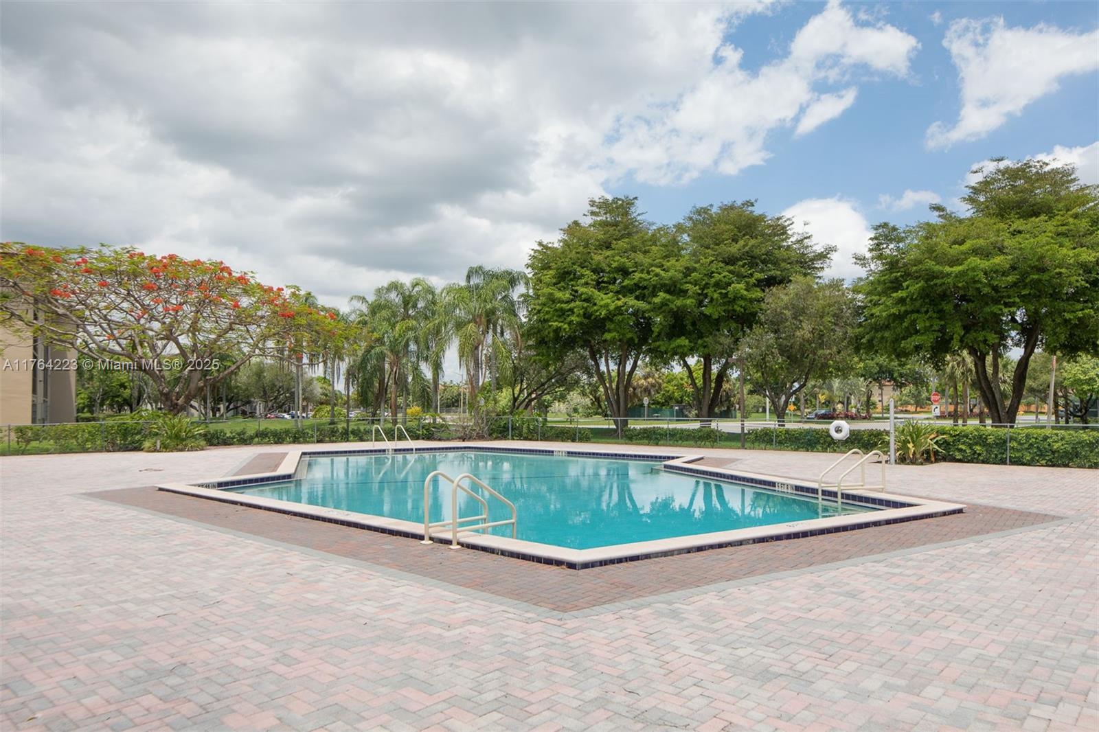 13700 SW 11th St #404A, Pembroke Pines, Florida image 29