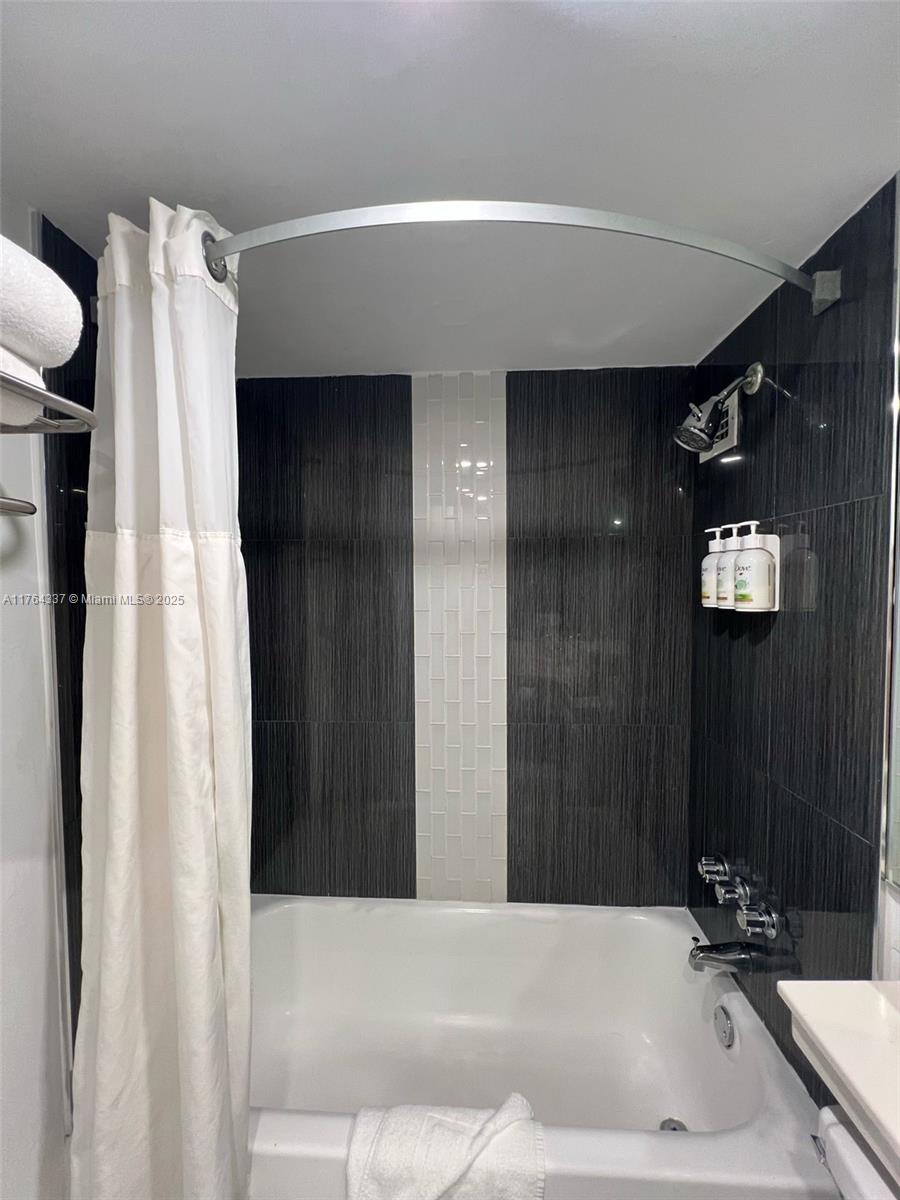 19201 Collins Ave #732, Sunny Isles Beach, Florida image 17