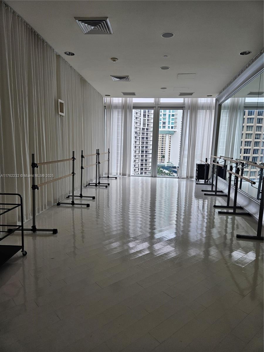 495 Brickell Ave #4907, Miami FL 33131