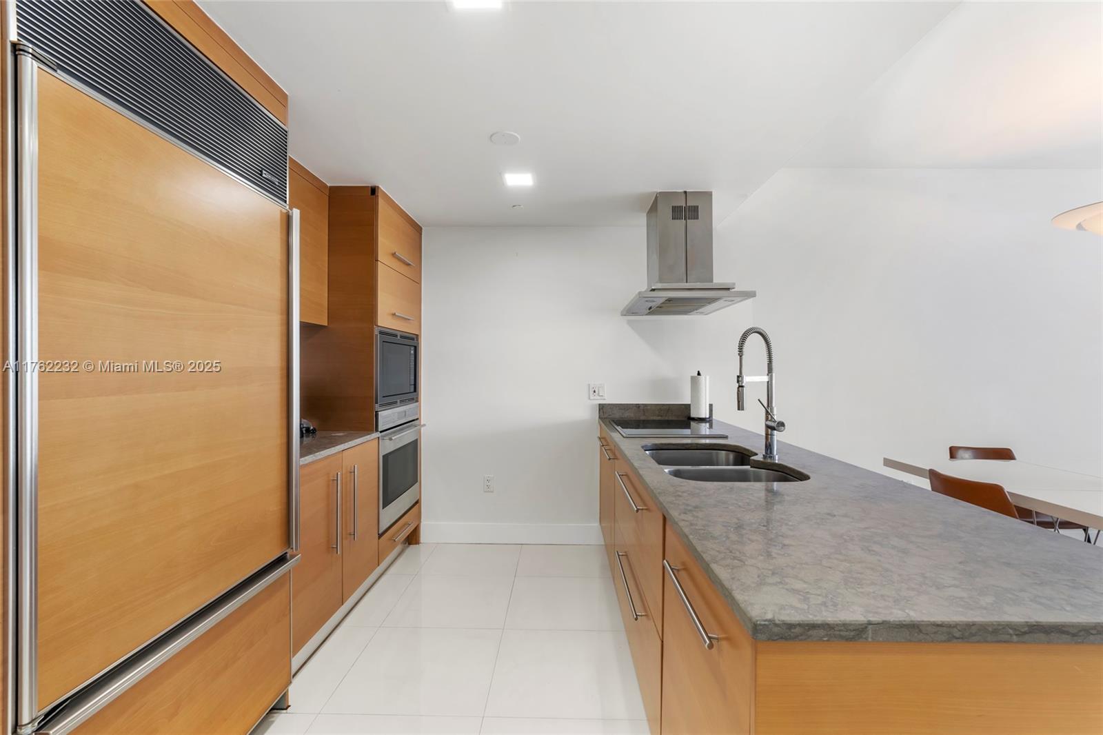 495 Brickell Ave #4907, Miami FL 33131
