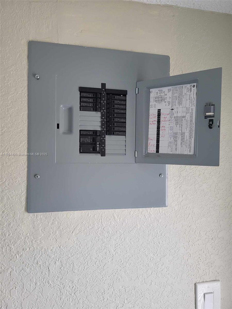 4701 NW 34th St #611, Lauderdale Lakes, Florida image 16