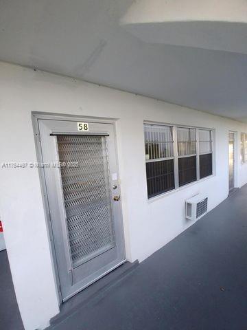56 Canterbury #C, West Palm Beach, Florida image 1