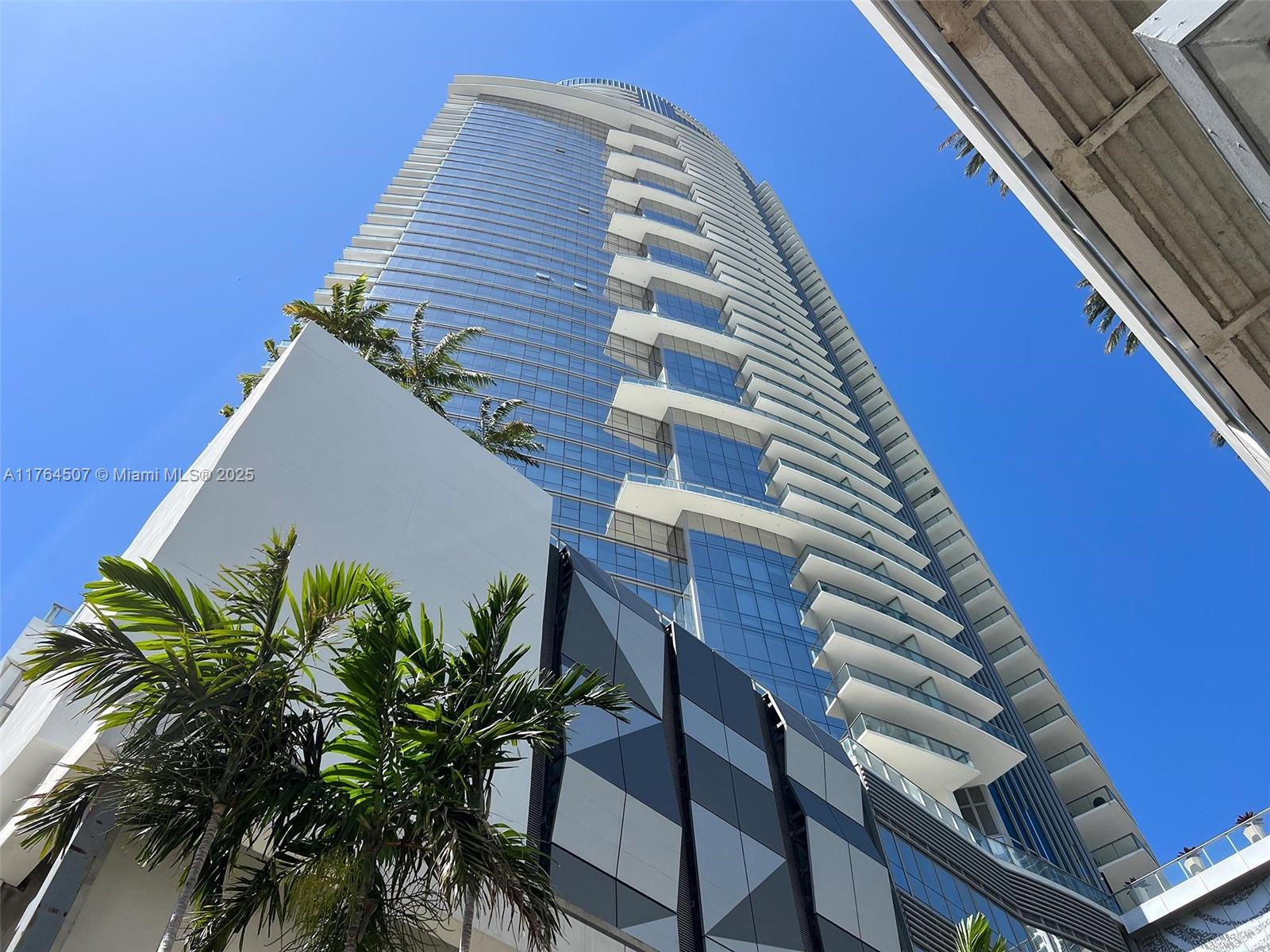 851 NE 1st Ave #1112, Miami FL 33132