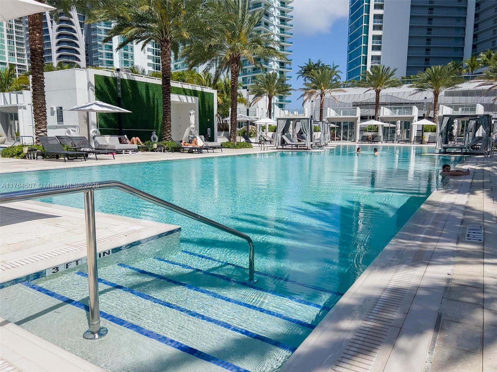 851 NE 1st Ave #1112, Miami FL 33132