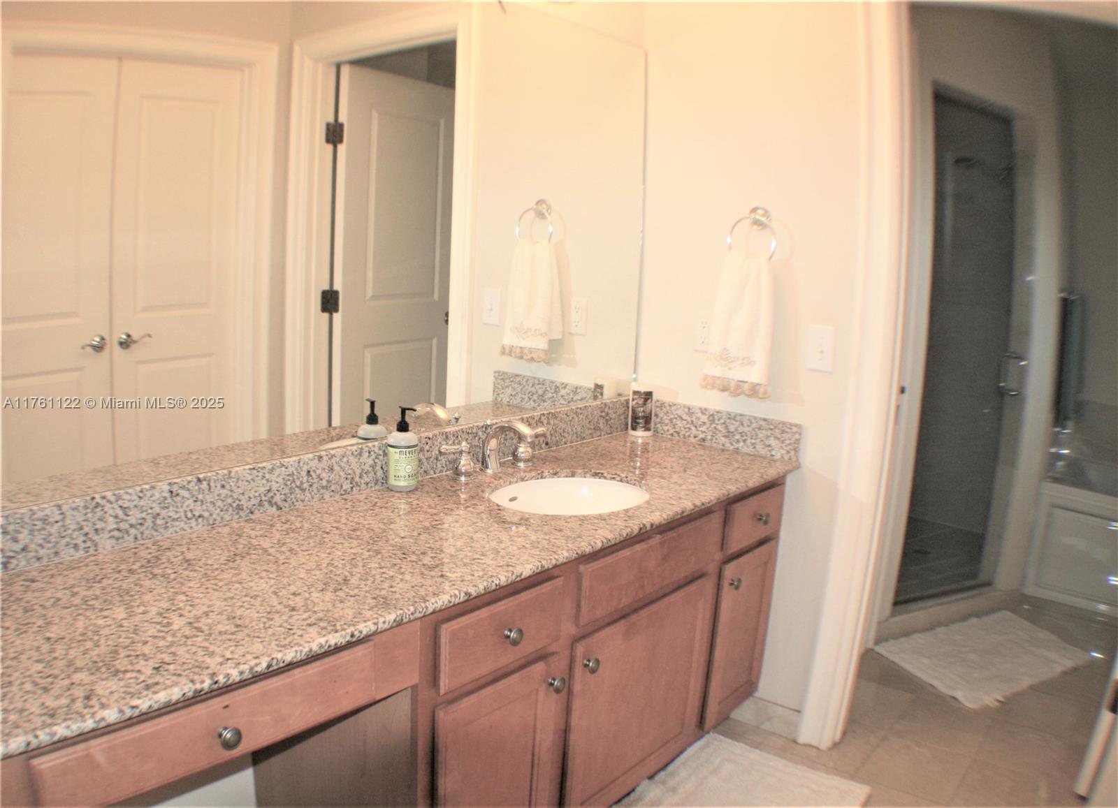 16102 Emerald Estates Dr #428, Weston, Florida image 10