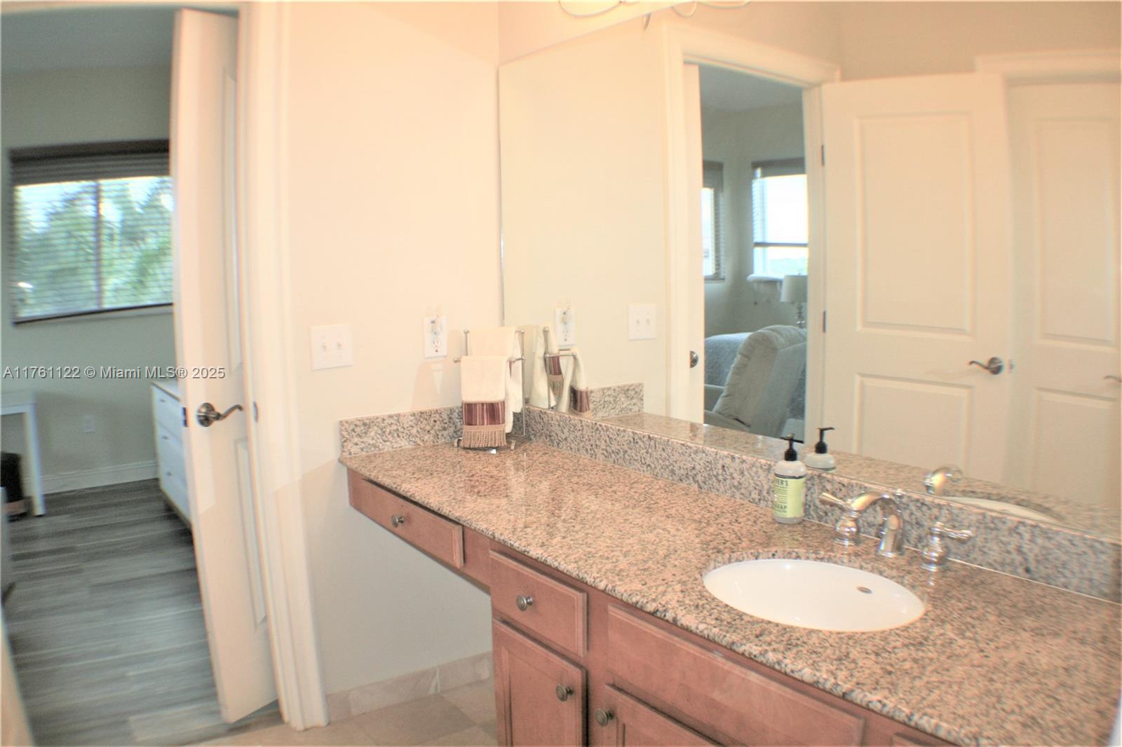 16102 Emerald Estates Dr #428, Weston, Florida image 12