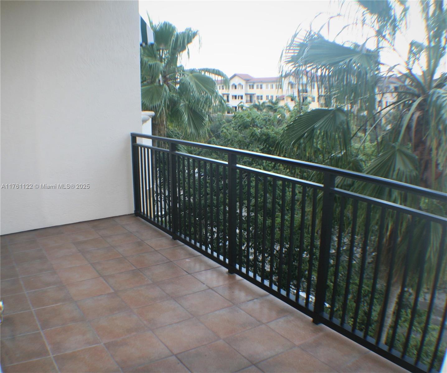 16102 Emerald Estates Dr #428, Weston, Florida image 13