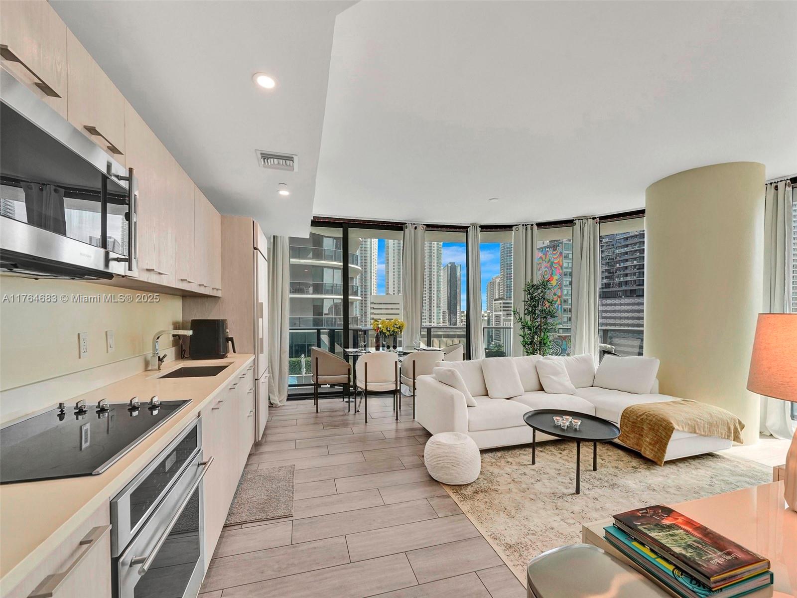 Apartamento para Alugar em Miami, FL