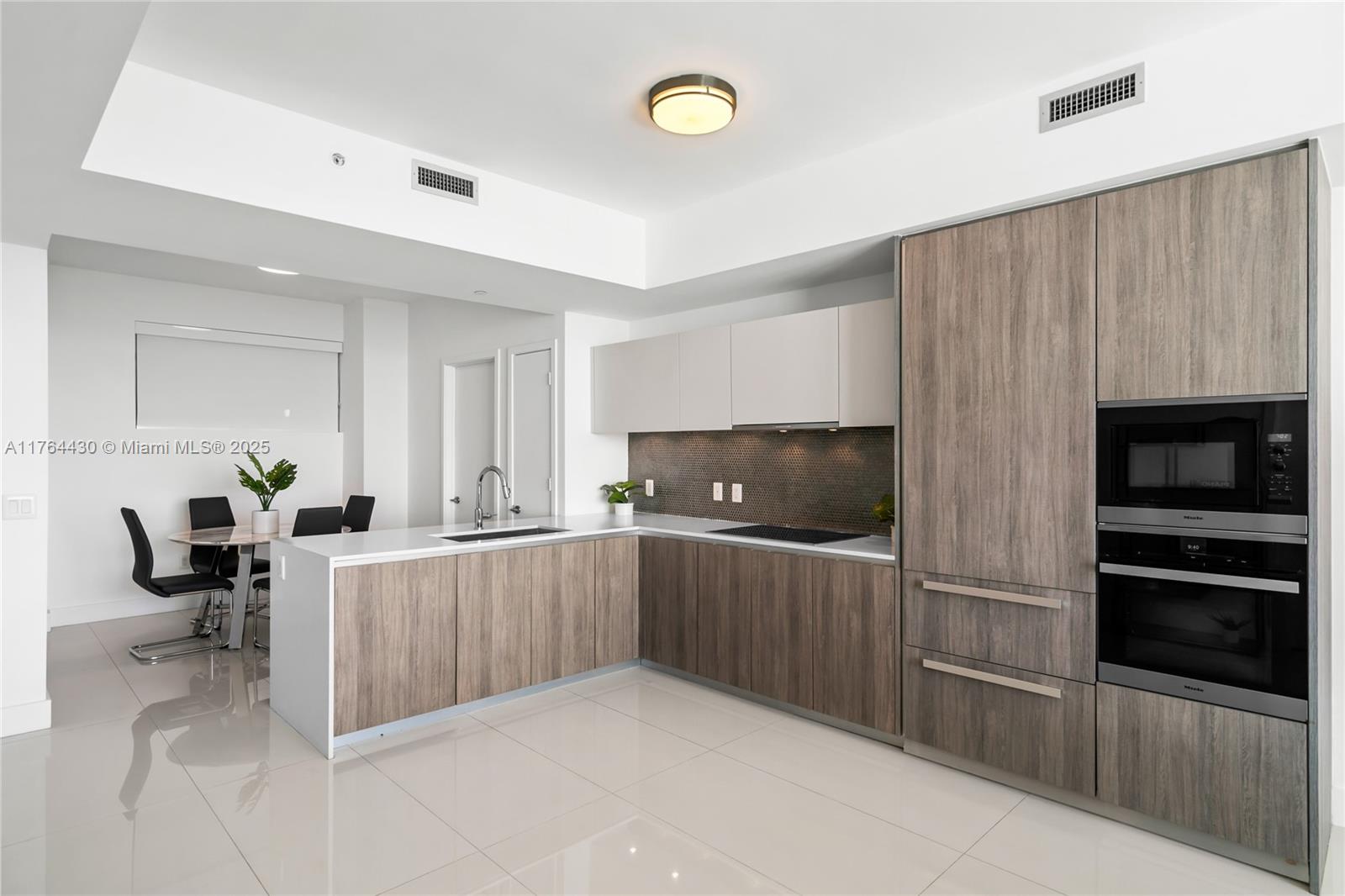 2900 NE 7th Ave #1003, Miami FL 33137