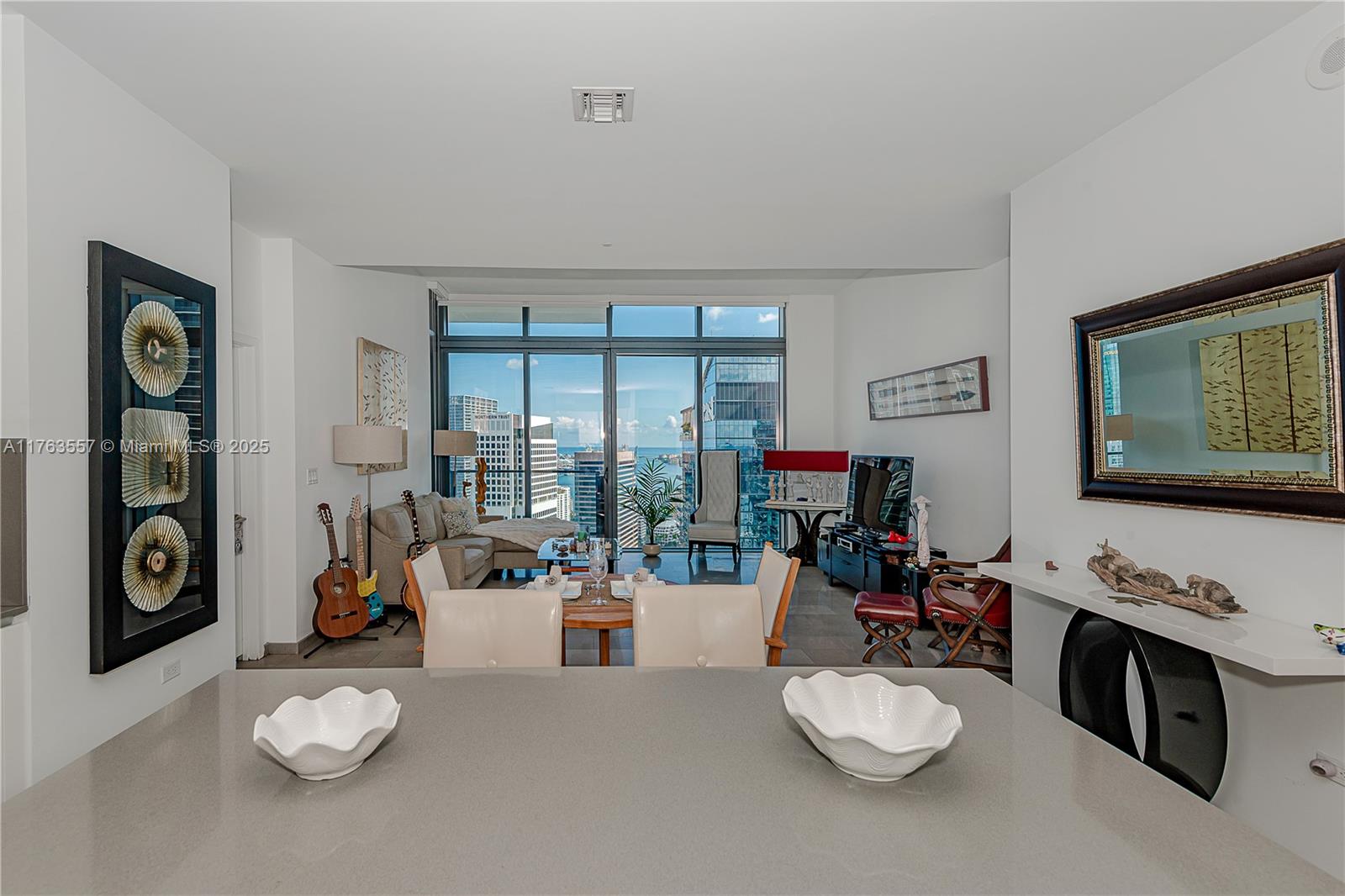 88 SW 7th St #4107, Miami FL 33130