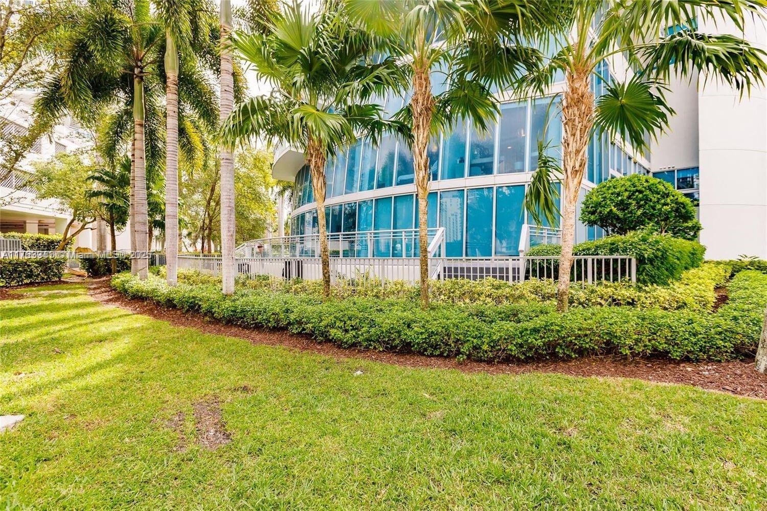 2950 NE 188th St #150, Aventura FL 33180