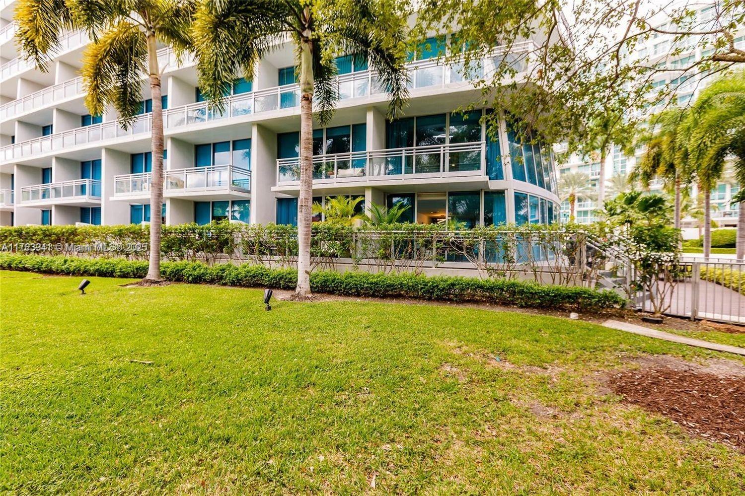 2950 NE 188th St #150, Aventura FL 33180
