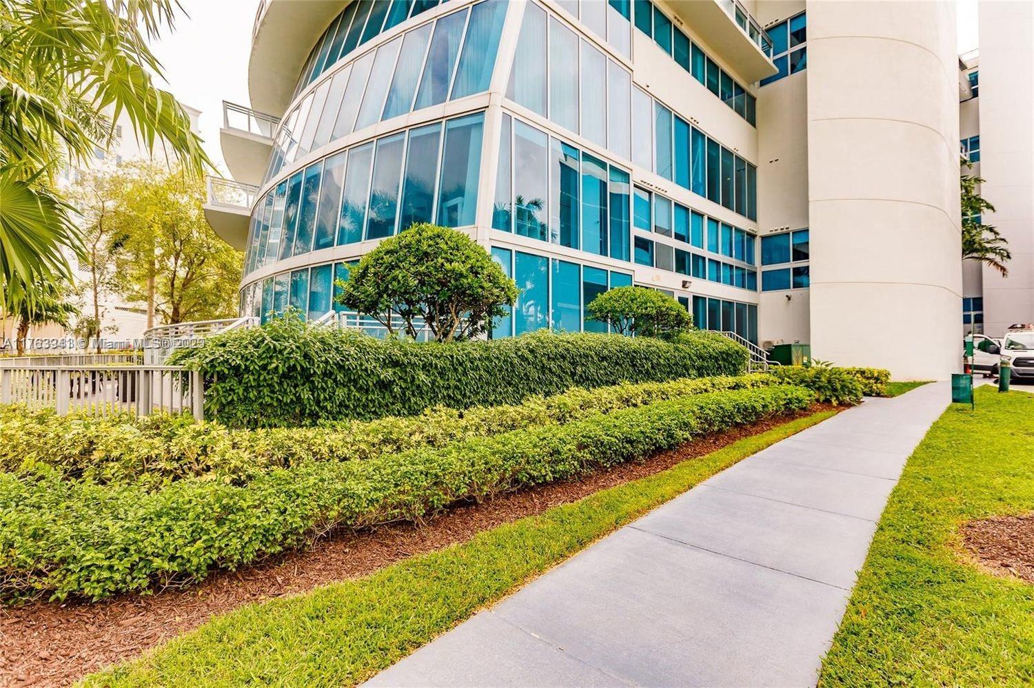 2950 NE 188th St #150, Aventura FL 33180
