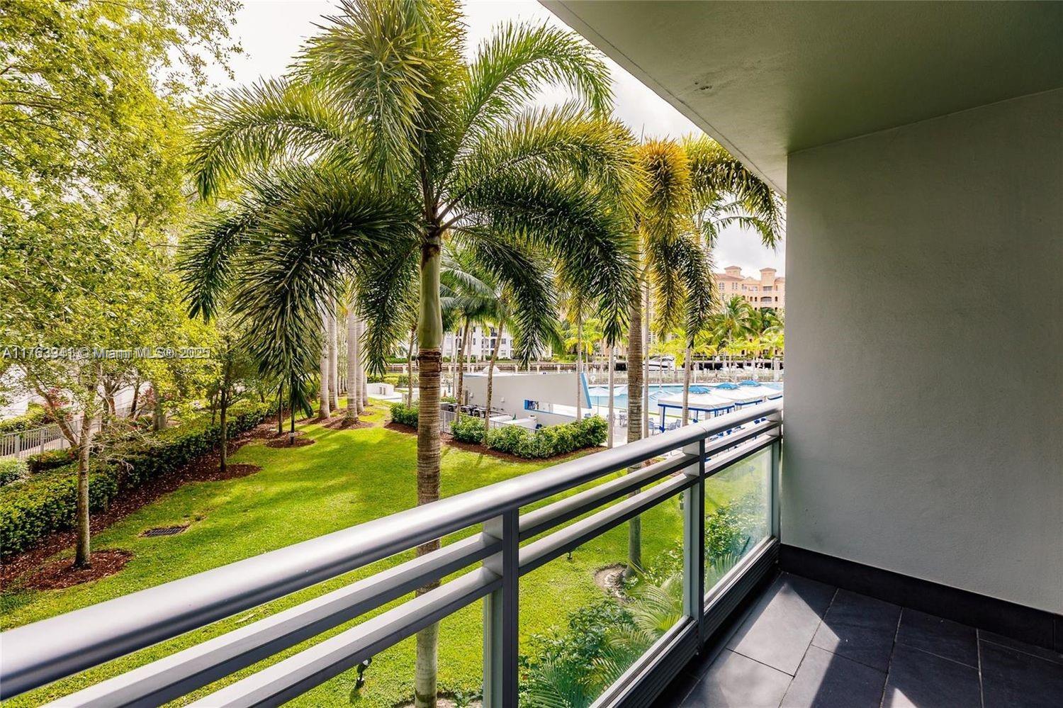 2950 NE 188th St #150, Aventura FL 33180