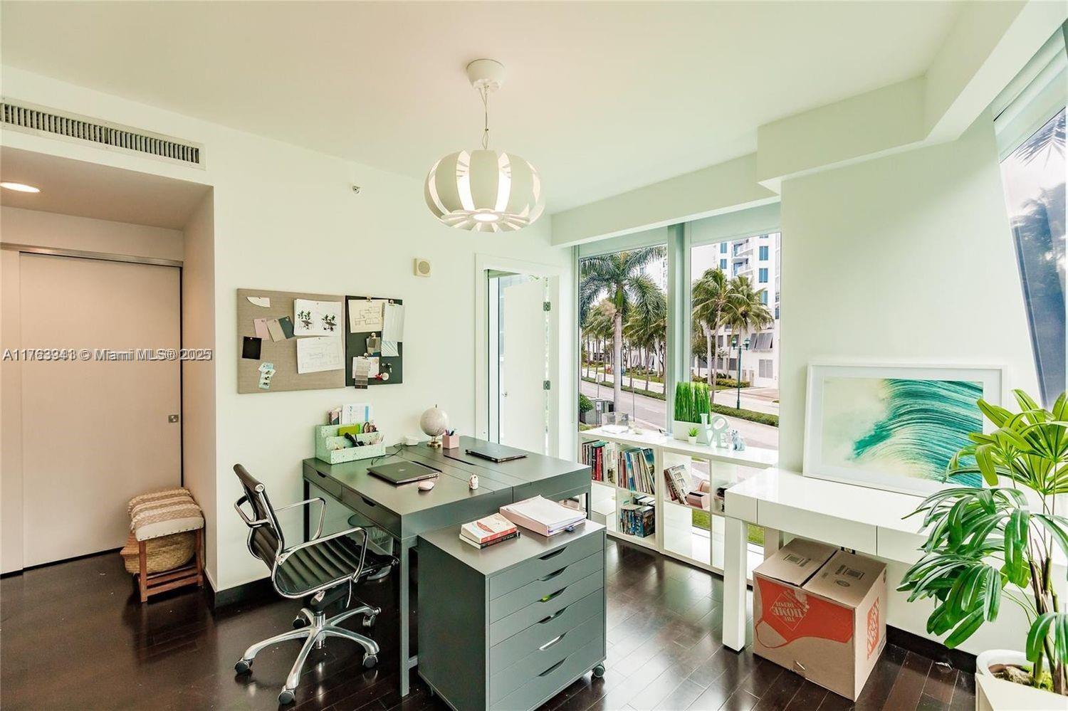 2950 NE 188th St #150, Aventura FL 33180