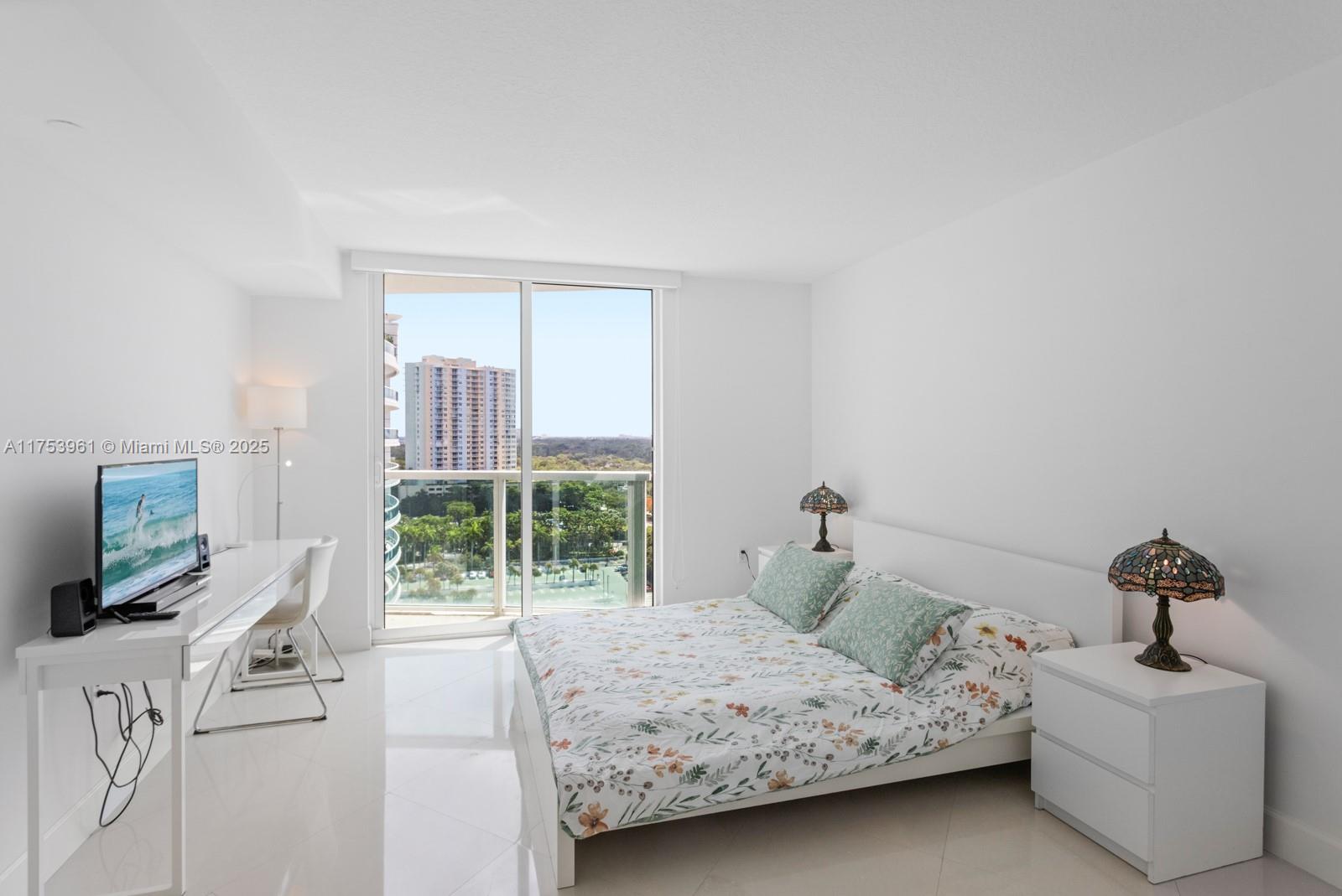 2101 BRICKELL AV #1411, Miami FL 33129