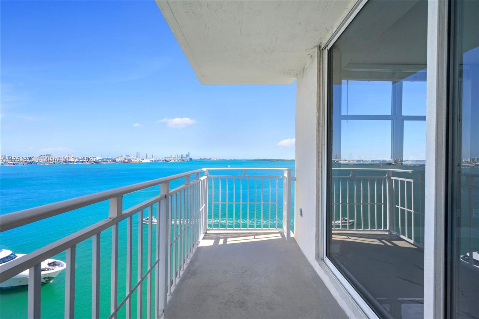 770 Claughton Island Dr #1215, Miami FL 33131