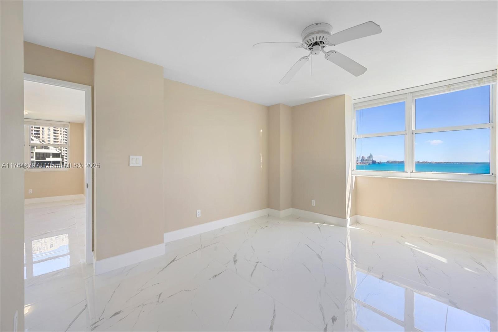 770 Claughton Island Dr #1215, Miami FL 33131