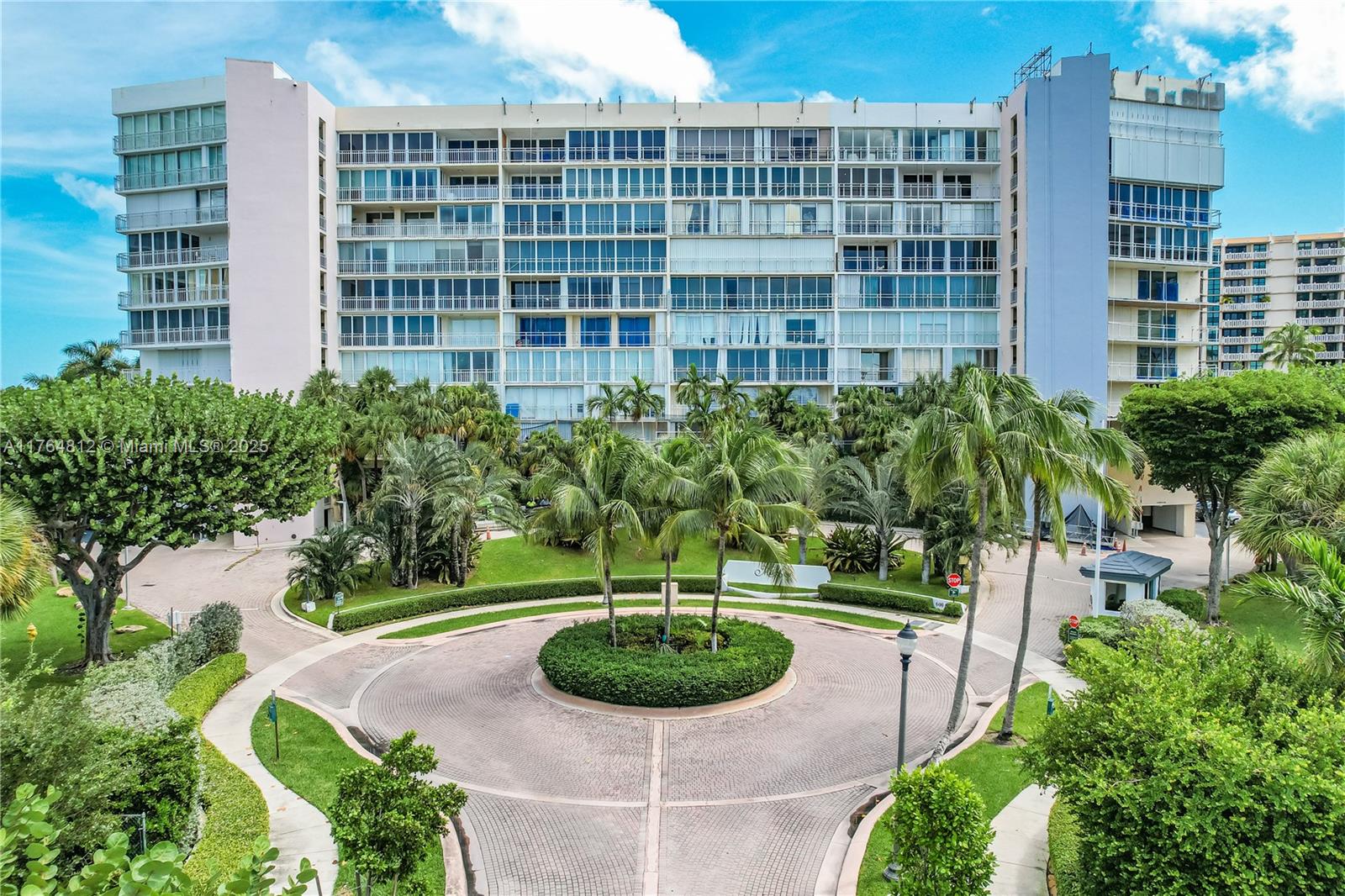 600 Grapetree Dr #8CS, Key Biscayne, Florida image 50