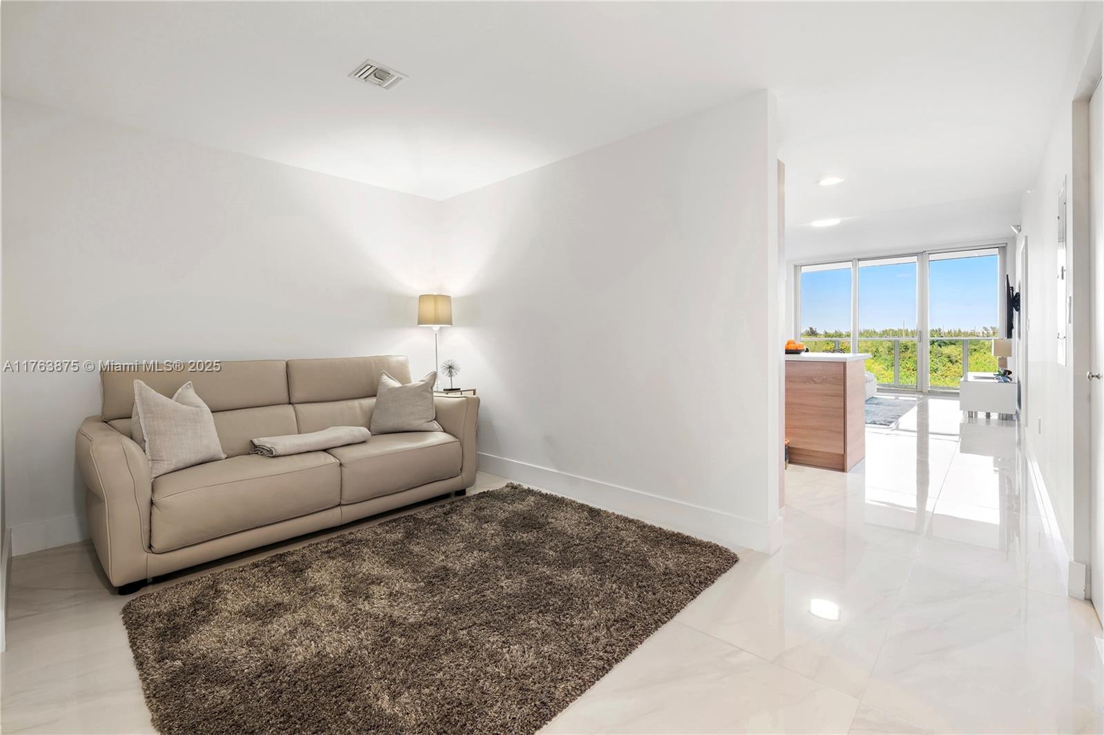 16385 Biscayne Blvd #503, North Miami Beach, Florida image 17