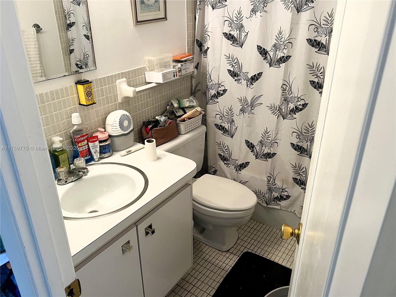 4800 Hillcrest Ln #512, Hollywood, Florida image 14