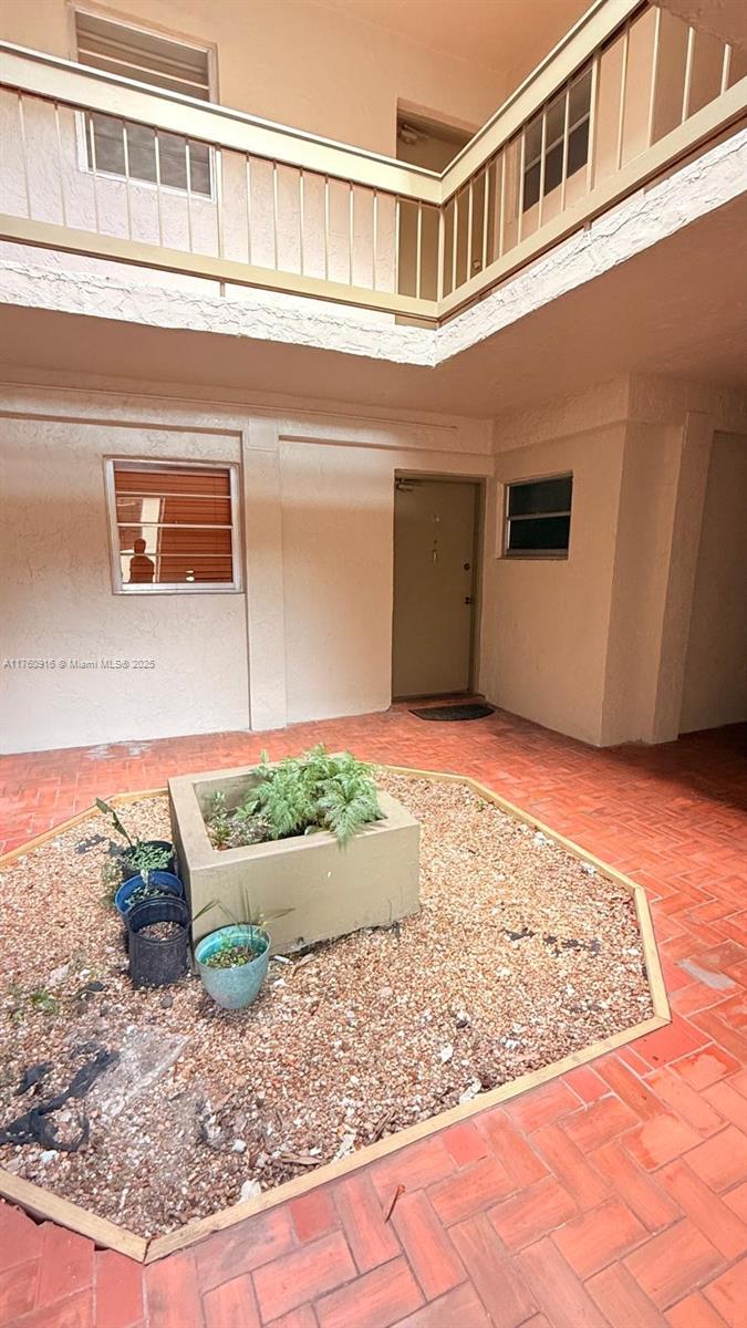 9360 SW 87th Ave #N5 For Sale A11760916, FL