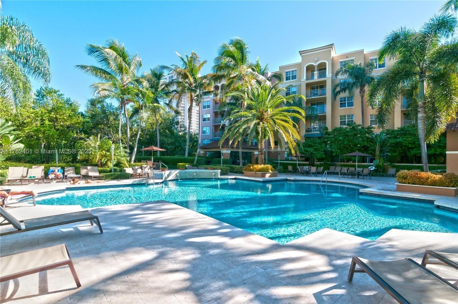 Condo for Sale in Aventura, FL
