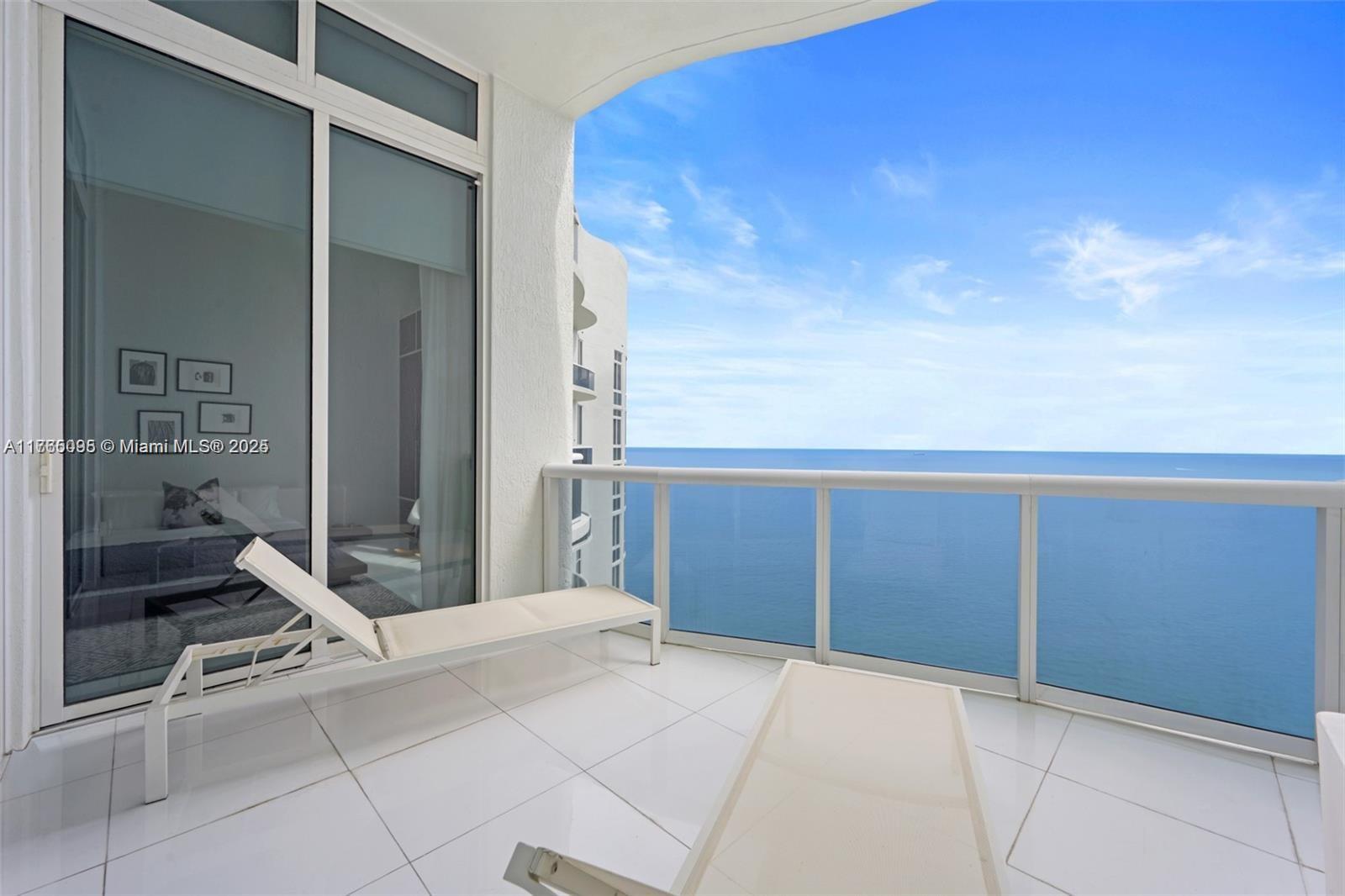 15811 COLLINS #4206, Sunny Isles Beach FL 33160