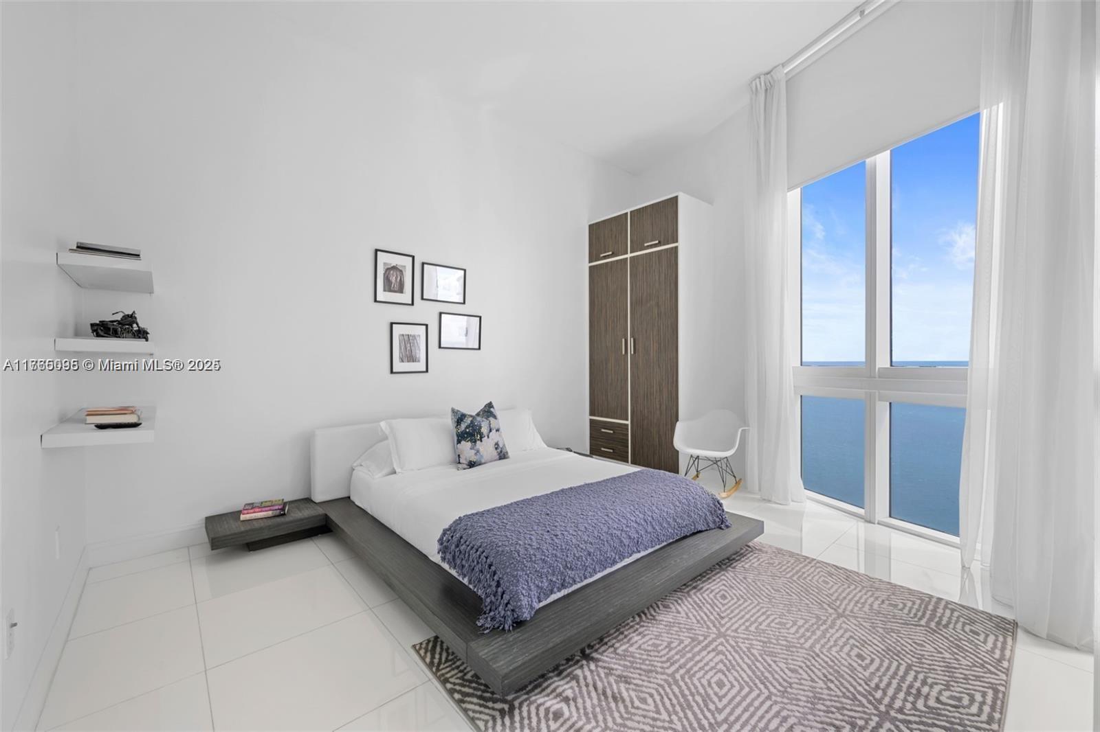 15811 COLLINS #4206, Sunny Isles Beach FL 33160