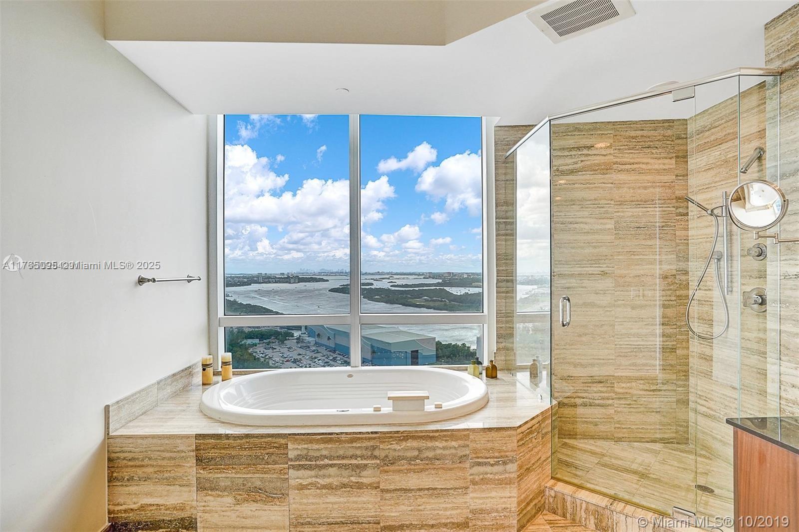 15811 COLLINS #4206, Sunny Isles Beach FL 33160