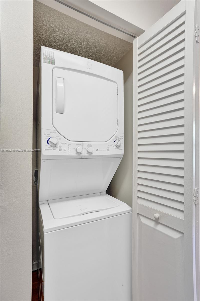16103 Glenmoor Dr #16103, West Palm Beach, Florida image 32