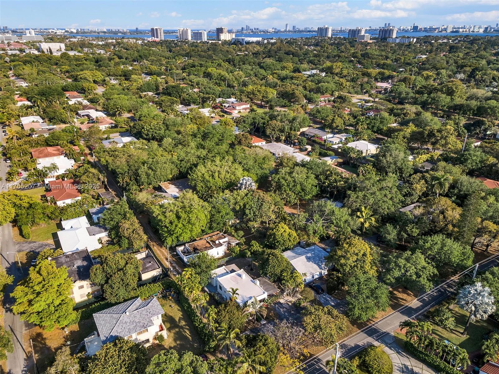 12023 NE 8th Ave, Biscayne Park, Florida image 28