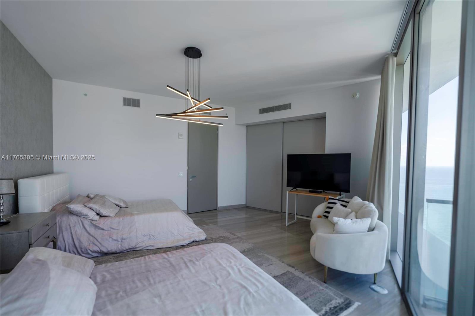 Listing Photo 42