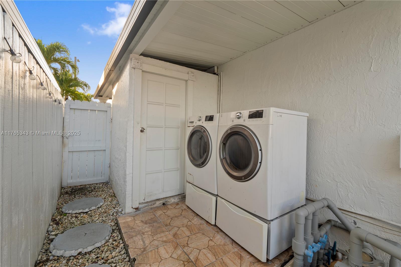 Listing Photo 23