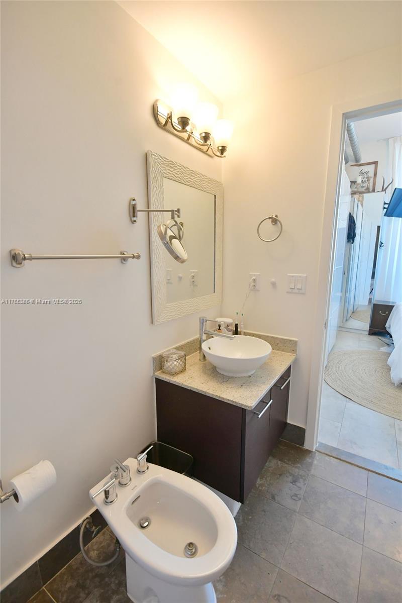 3029 NE 188th St #902, Aventura, Florida image 36