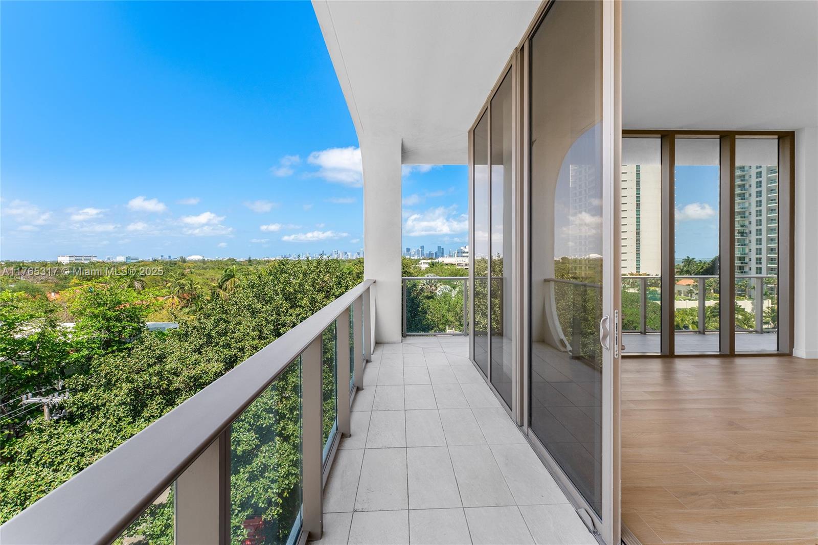 Listing Photo 11