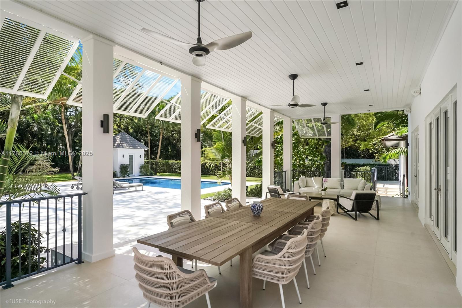 4550 Sunset Dr Coral Gables, FL 33143