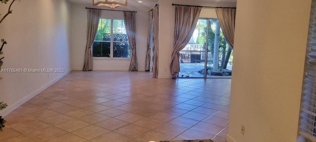 949 Harbor Vw N, Hollywood, Florida image 5