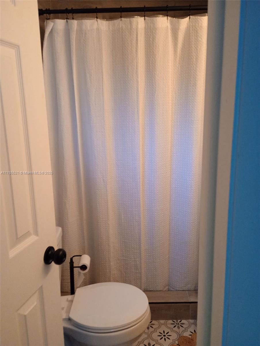 Residential, Venice, Florida image 25