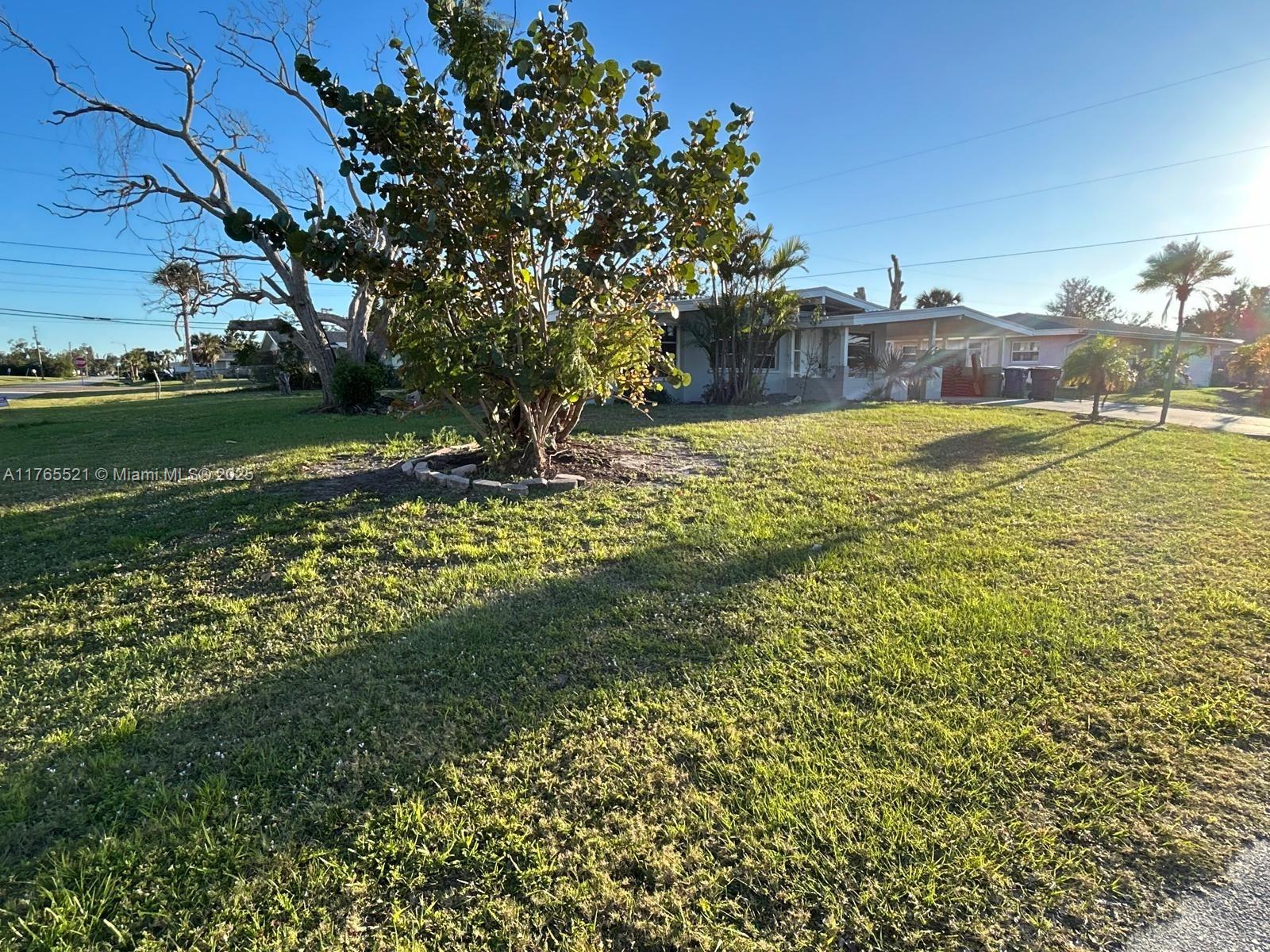 Residential, Venice, Florida image 39
