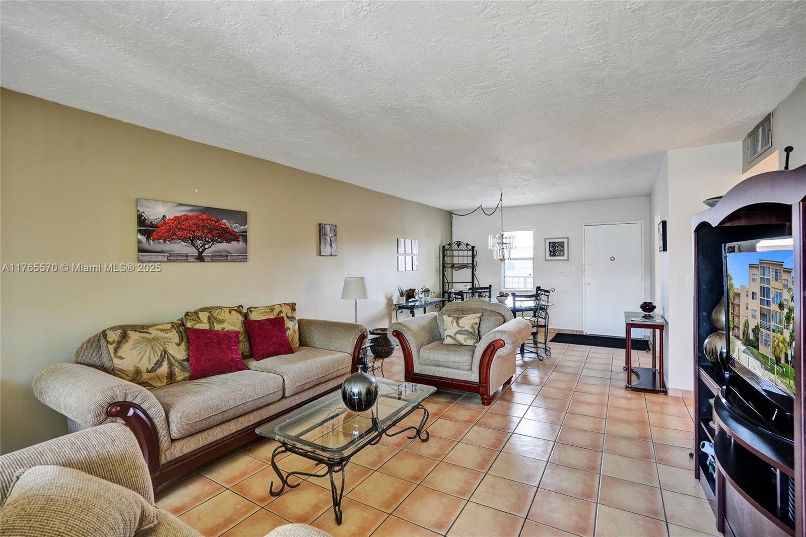 2811 Somerset Dr #405, Lauderdale Lakes, Florida image 1