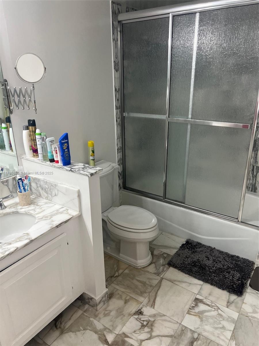 Listing Photo 9