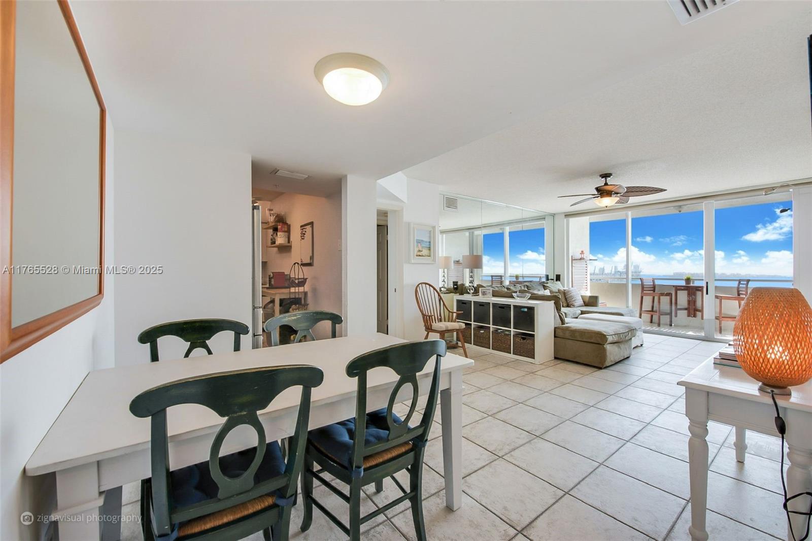 800 Claughton Island Dr #2202, Miami FL 33131