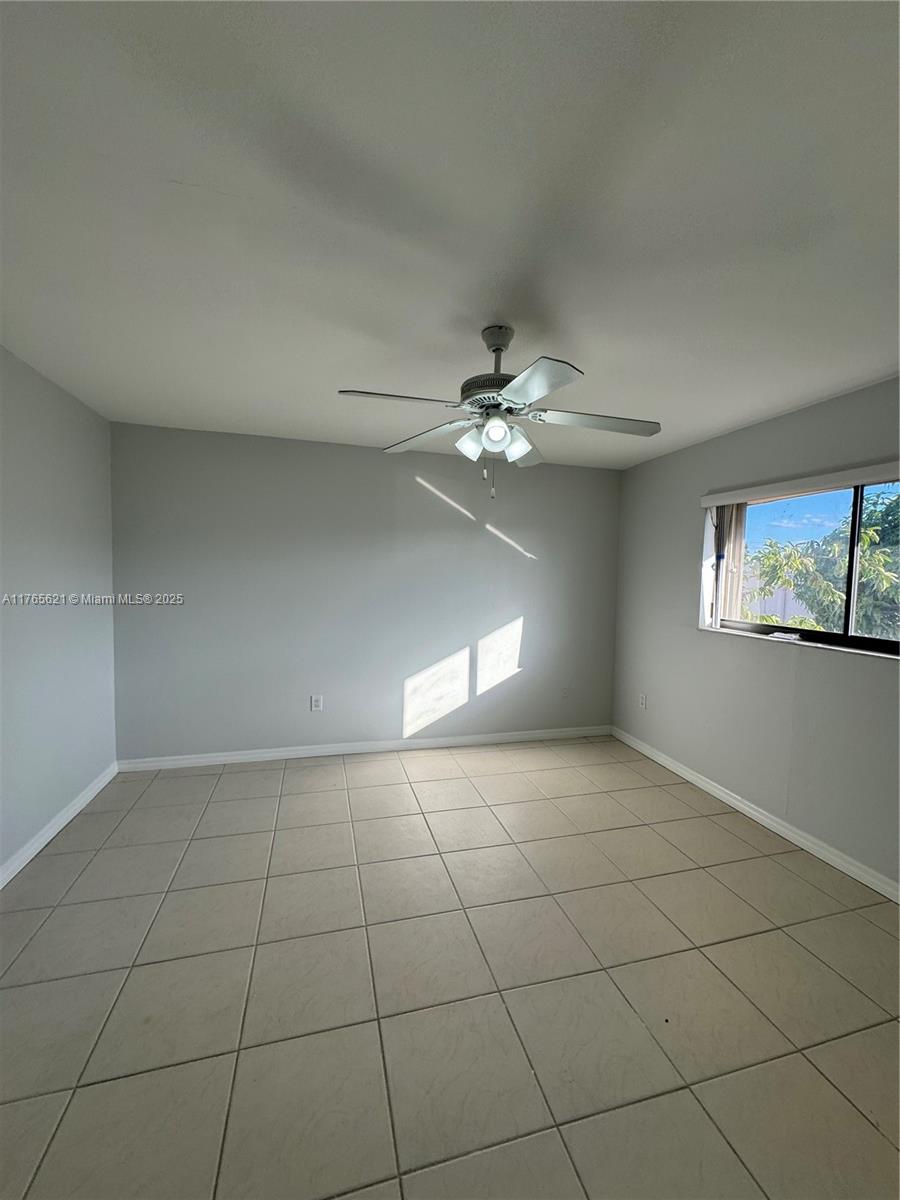 2356 W 53rd Ter #9, Hialeah, Florida image 7