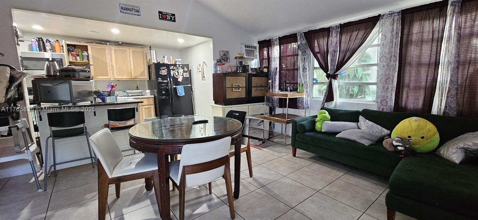 625 NE 121st St, North Miami, Florida image 13